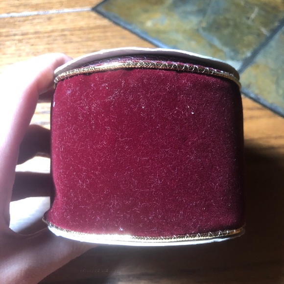 🌟3/$20 Festive Holiday Ribbons - Picture 4 of 8